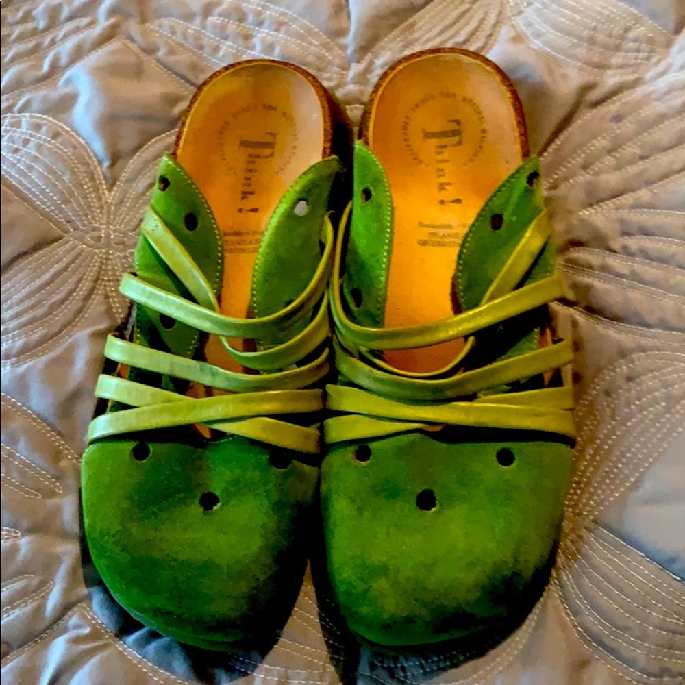 Think! Wellformed shoes for natural walking